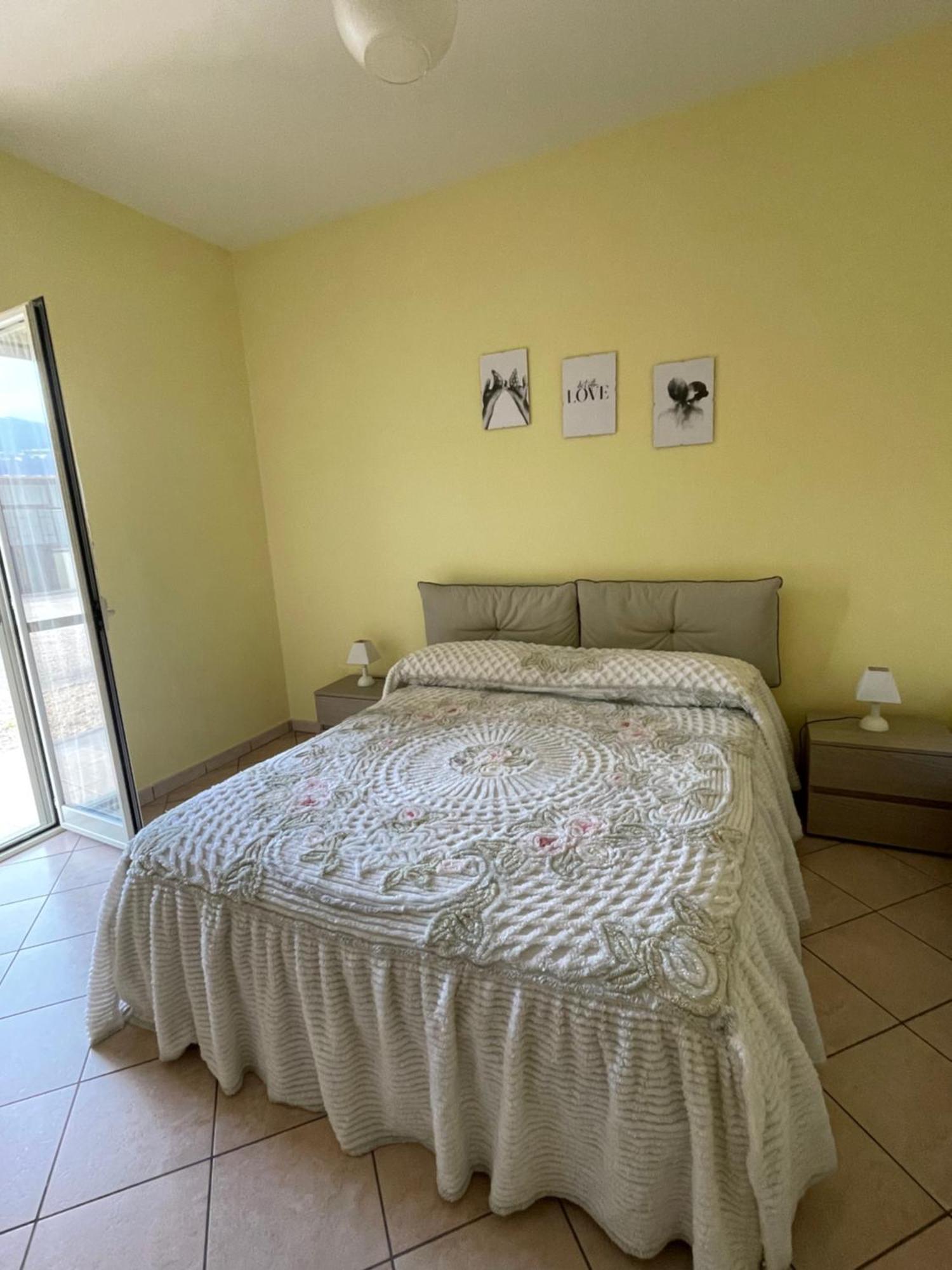 Casa Vacanze Paradise Santa Maria La Carita Luaran gambar